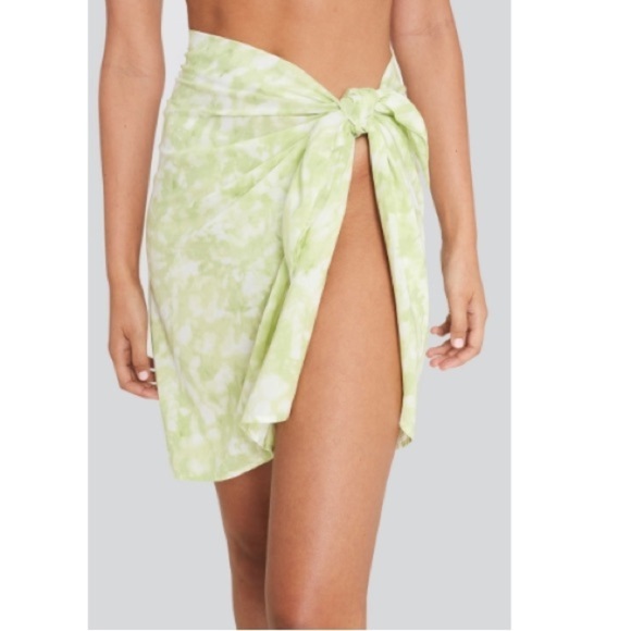 Faithfull the Brand NWT Tie Dye Pareo XS/S Sarong Wrap Cover-up Tie Dye Coastal
